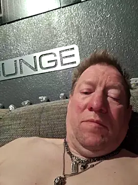 tomtom111111 online show from 20, 4, 2026