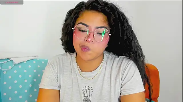 Snapshot of moana_taylor chatting on 19, 4, 2026 moana taylor online show from 19, 4, 2026