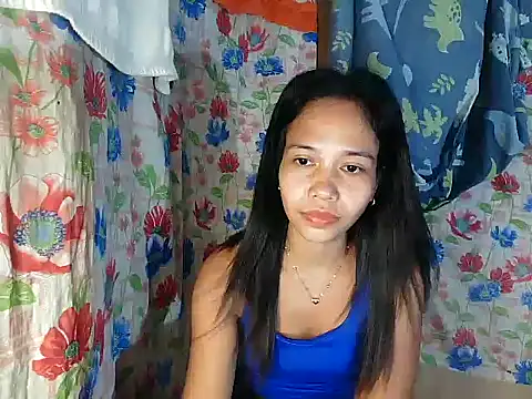 Snapshot of PinaySkinnyGirl chatting on 18, 12, 2025 PinaySkinnyGirl online show from 18, 12, 2025