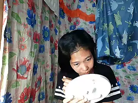 Snapshot of PinaySkinnyGirl chatting on 12, 1, 2026 PinaySkinnyGirl online show from 12, 1, 2026