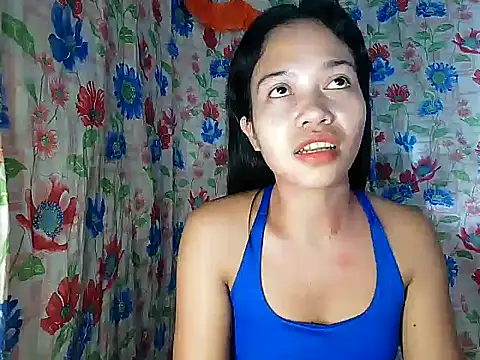 Snapshot of PinaySkinnyGirl chatting on 2, 2, 2026 PinaySkinnyGirl online show from 2, 2, 2026