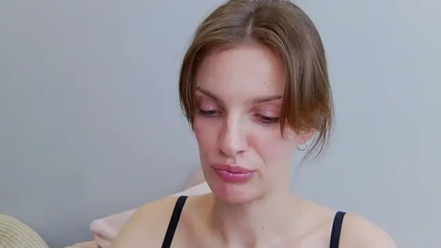 Beauty Alex online show from 28, 1, 2025