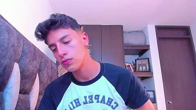 Snapshot of I_Gabriel chatting on 10, 12, 2024 I Gabriel online show from 10, 12, 2024