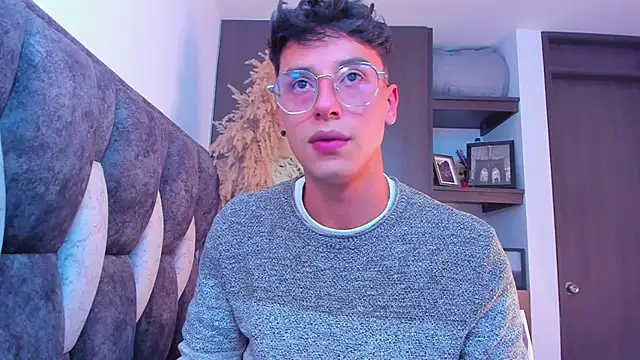 Snapshot of I_Gabriel chatting on 11, 12, 2024 I Gabriel online show from 11, 12, 2024