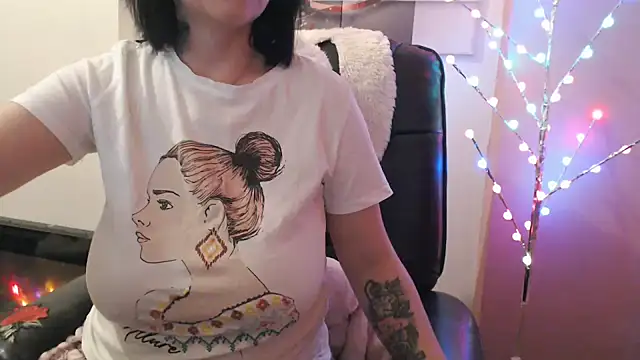 Snapshot of algodonyfresa chatting on 4, 2, 2025 algodonyfresa online show from 4, 2, 2025