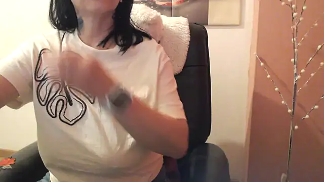 Snapshot of algodonyfresa chatting on 19, 10, 2025 algodonyfresa online show from 19, 10, 2025