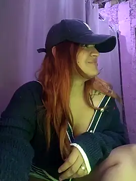 Snapshot of SexyFriends_ chatting on 8, 7, 2026 SexyFriends online show from 8, 7, 2026