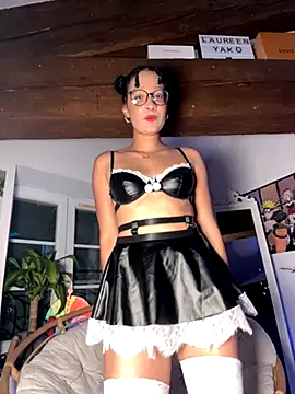 Snapshot of Lauyako chatting on 15, 10, 2025 Lauyako online show from 15, 10, 2025