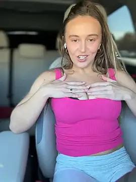 lunagirl13 online show from 16, 9, 2025