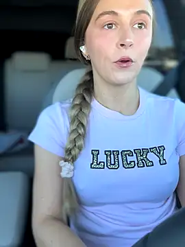 lunagirl13 online show from 24, 9, 2025