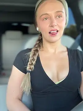 lunagirl13 online show from 3, 10, 2025