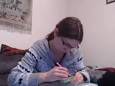 Snapshot of Geile-Luna chatting on 4, 2, 2025 Geile-Luna online show from 4, 2, 2025