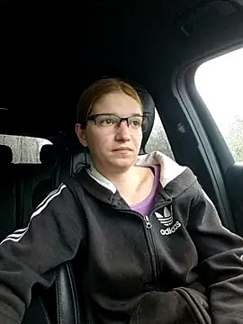 Snapshot of Geile-Luna chatting on 19, 4, 2026 Geile-Luna online show from 19, 4, 2026