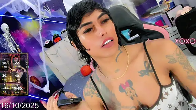 Snapshot of Nella_Dolls chatting on 16, 10, 2025 Nella Dolls online show from 16, 10, 2025