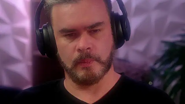 Snapshot of Sanders_White chatting on 7, 1, 2026 Sanders White online show from 7, 1, 2026