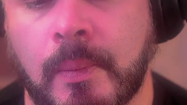 Snapshot of Sanders_White chatting on 10, 1, 2026 Sanders White online show from 10, 1, 2026