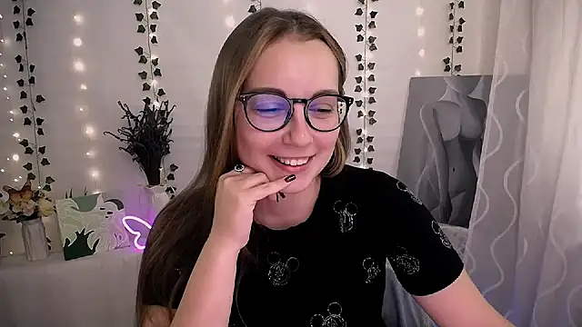 SweetPrincess  online show from 15, 9, 2025