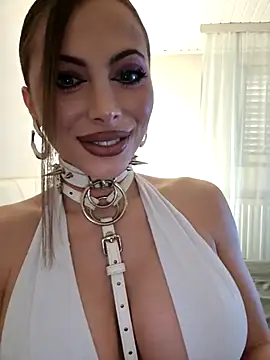 TamaraSavage online show from 30, 1, 2025