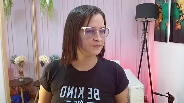 Britney taylor  online show from 16, 1, 2025