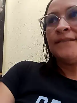 Britney taylor  online show from 17, 2, 2025