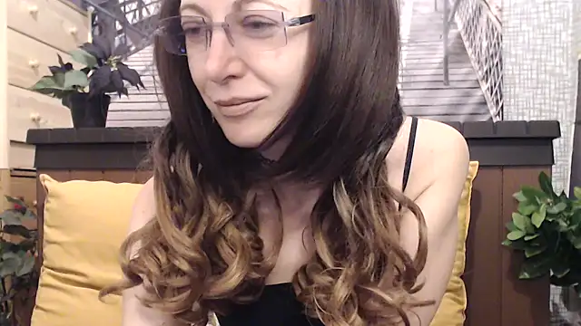 lilianleight online show from 13, 4, 2026