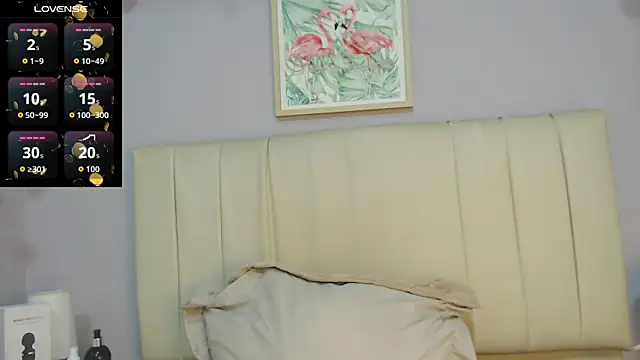 Snapshot of amy_le01 chatting on 27, 9, 2025 amy le01 online show from 27, 9, 2025