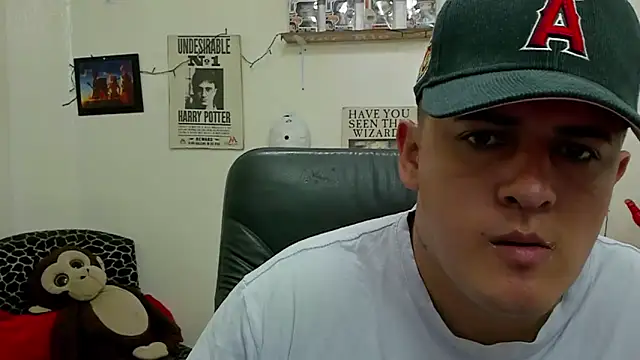 Snapshot of ney_22 chatting on 2, 2, 2025 ney 22 online show from 2, 2, 2025