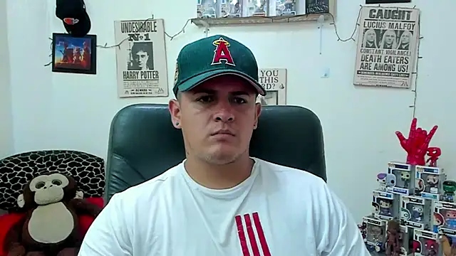 Snapshot of ney_22 chatting on 5, 3, 2025 ney 22 online show from 5, 3, 2025