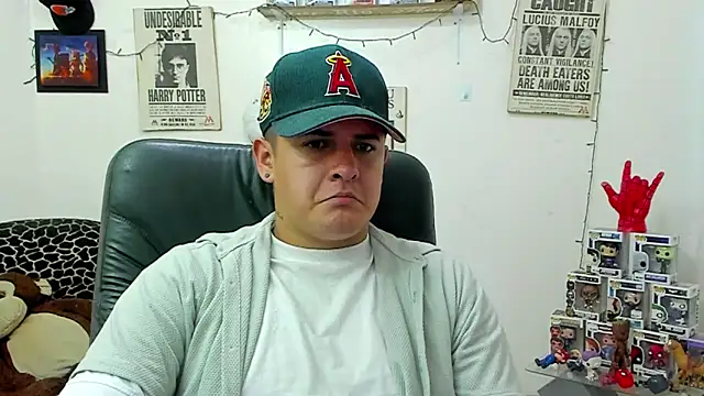 Snapshot of ney_22 chatting on 10, 3, 2025 ney 22 online show from 10, 3, 2025