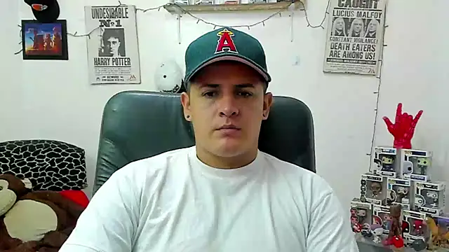 Snapshot of ney_22 chatting on 10, 3, 2025 ney 22 online show from 10, 3, 2025