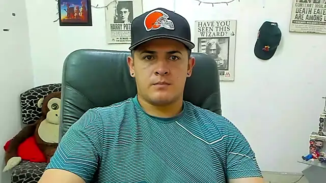 Snapshot of ney_22 chatting on 14, 3, 2025 ney 22 online show from 14, 3, 2025