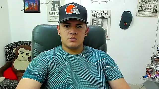 Snapshot of ney_22 chatting on 14, 3, 2025 ney 22 online show from 14, 3, 2025