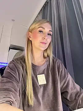 HotyPlays online show from 28, 1, 2025