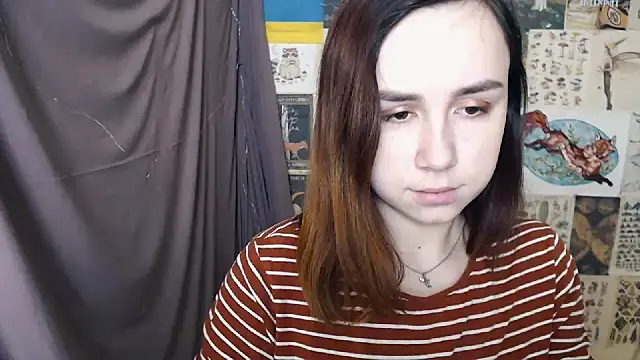 Snapshot of VeryVeryVeryShy_ chatting on 20, 12, 2024 VeryVeryVeryShy online show from 20, 12, 2024
