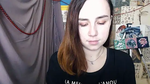 Snapshot of VeryVeryVeryShy_ chatting on 23, 12, 2024 VeryVeryVeryShy online show from 23, 12, 2024