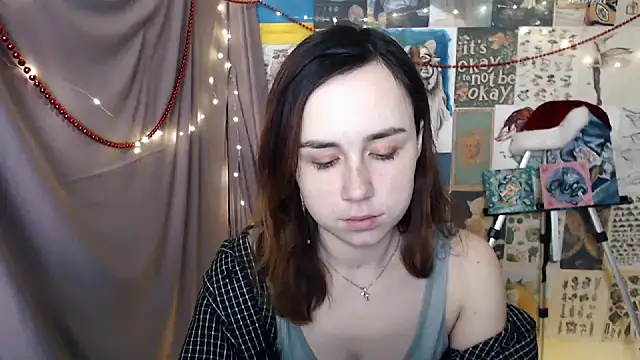 Snapshot of VeryVeryVeryShy_ chatting on 26, 12, 2024 VeryVeryVeryShy online show from 26, 12, 2024