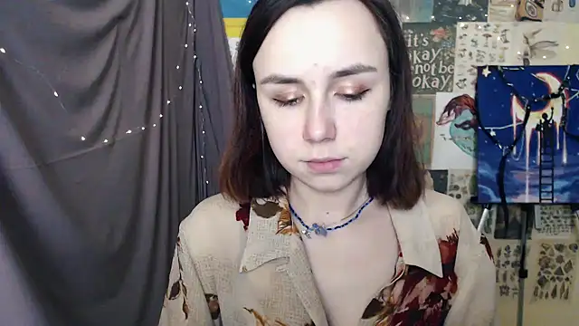 Snapshot of VeryVeryVeryShy_ chatting on 9, 2, 2025 VeryVeryVeryShy online show from 9, 2, 2025