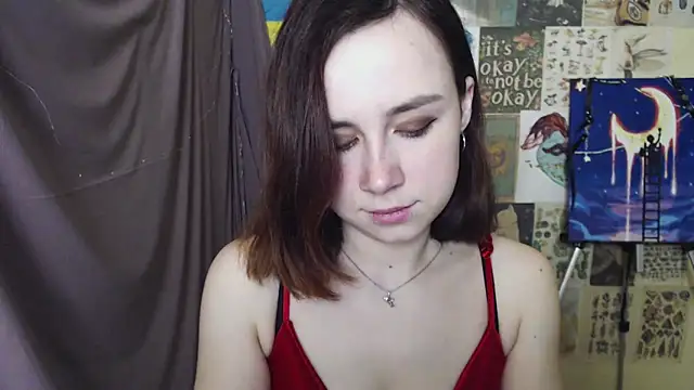 Snapshot of VeryVeryVeryShy_ chatting on 8, 3, 2025 VeryVeryVeryShy online show from 8, 3, 2025