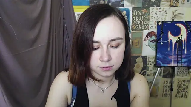 Snapshot of VeryVeryVeryShy_ chatting on 13, 3, 2025 VeryVeryVeryShy online show from 13, 3, 2025