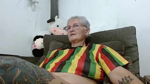 bety-cum2 online show from 22, 2, 2026