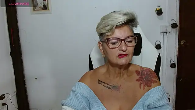 Snapshot of bety-cum2 chatting on 21, 6, 2026 bety-cum2 online show from 21, 6, 2026