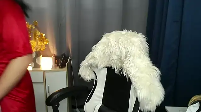 Ur Fantastic Lina online show from 10, 2, 2025