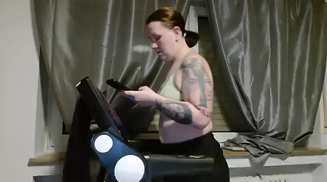 Snapshot of wetgerman_2 chatting on 3, 2, 2025 wetgerman 2 online show from 3, 2, 2025