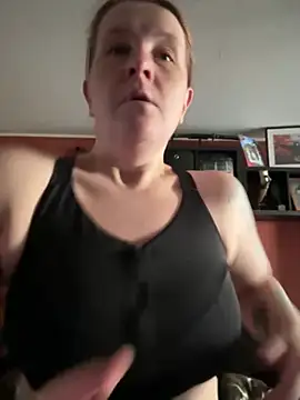 Snapshot of wetgerman_2 chatting on 17, 3, 2025 wetgerman 2 online show from 17, 3, 2025