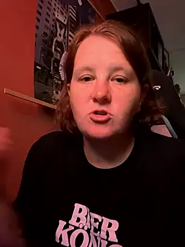 Snapshot of wetgerman_2 chatting on 4, 10, 2025 wetgerman 2 online show from 4, 10, 2025