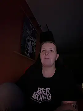 Snapshot of wetgerman_2 chatting on 13, 12, 2025 wetgerman 2 online show from 13, 12, 2025