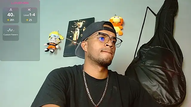 Snapshot of Bigcock_21cm_ chatting on 28, 10, 2025 Bigcock 21cm online show from 28, 10, 2025