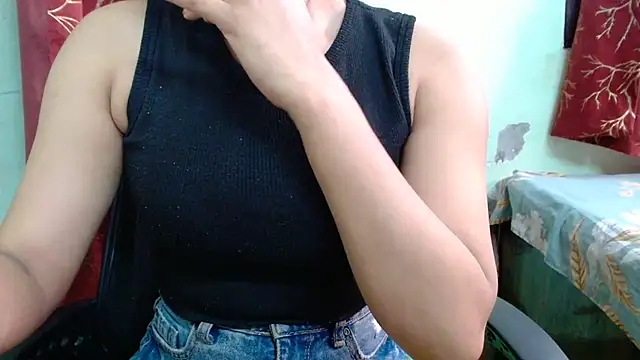 Snapshot of sweet-alia chatting on 18, 4, 2026 sweet-alia online show from 18, 4, 2026