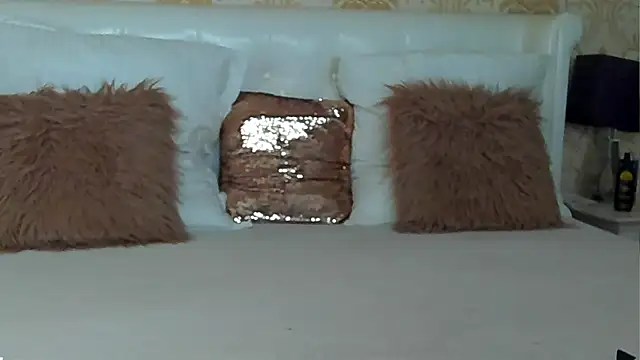 GiannaElliss online show from 18, 12, 2024