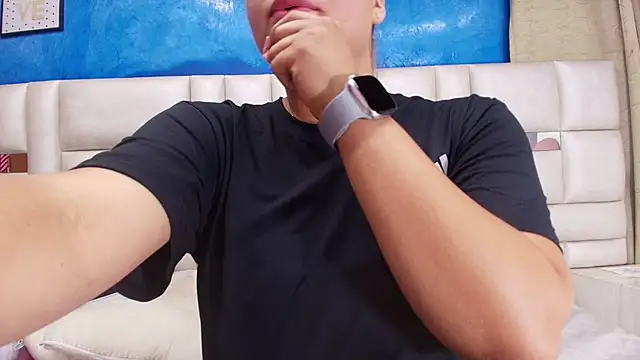 leon gaby online show from 25, 2, 2025